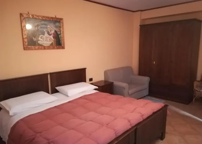 La Collina לינה וארוחת בוקר פייטרלצ'ינה